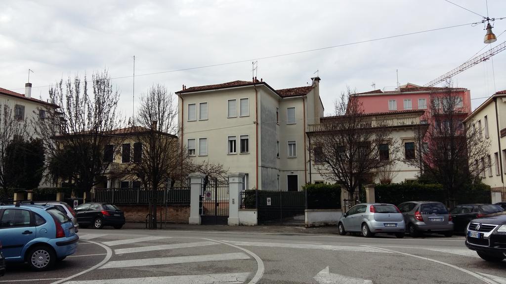 לינה וארוחת בוקר Residenza Carducci פאדובה מראה חיצוני תמונה