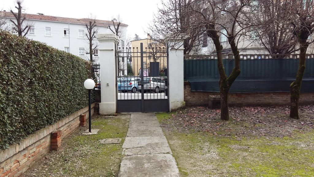 לינה וארוחת בוקר Residenza Carducci פאדובה מראה חיצוני תמונה