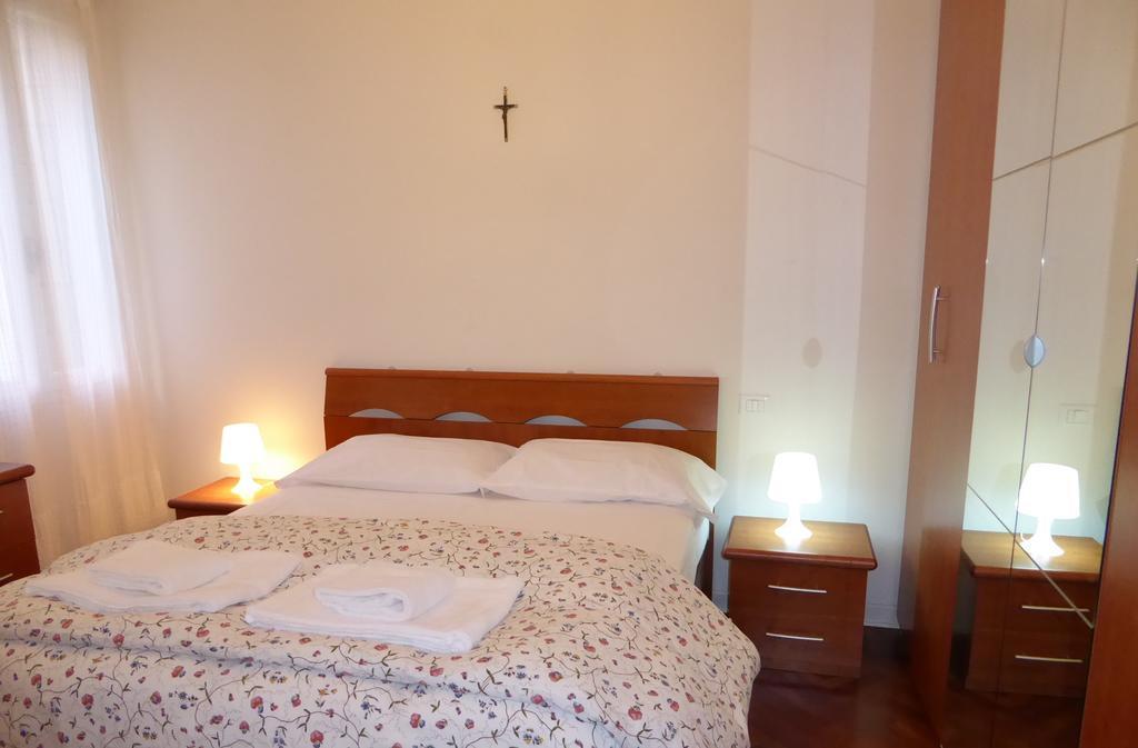 לינה וארוחת בוקר Residenza Carducci פאדובה מראה חיצוני תמונה