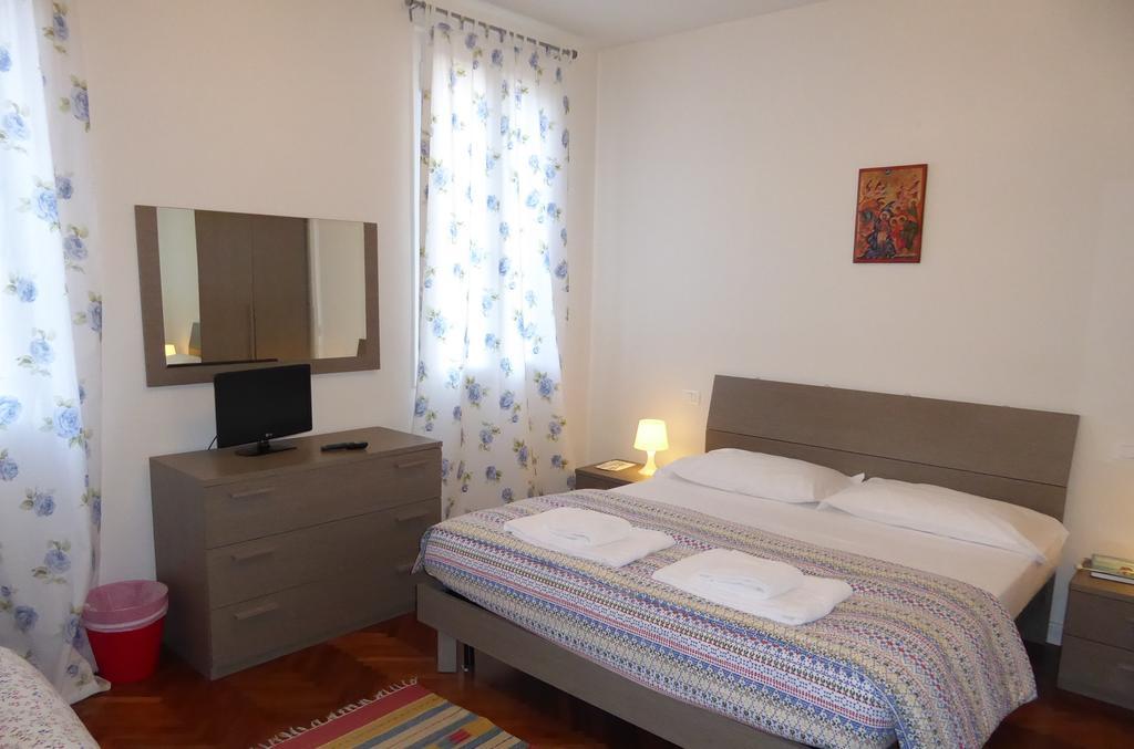 לינה וארוחת בוקר Residenza Carducci פאדובה מראה חיצוני תמונה
