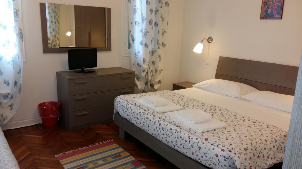 לינה וארוחת בוקר Residenza Carducci פאדובה מראה חיצוני תמונה
